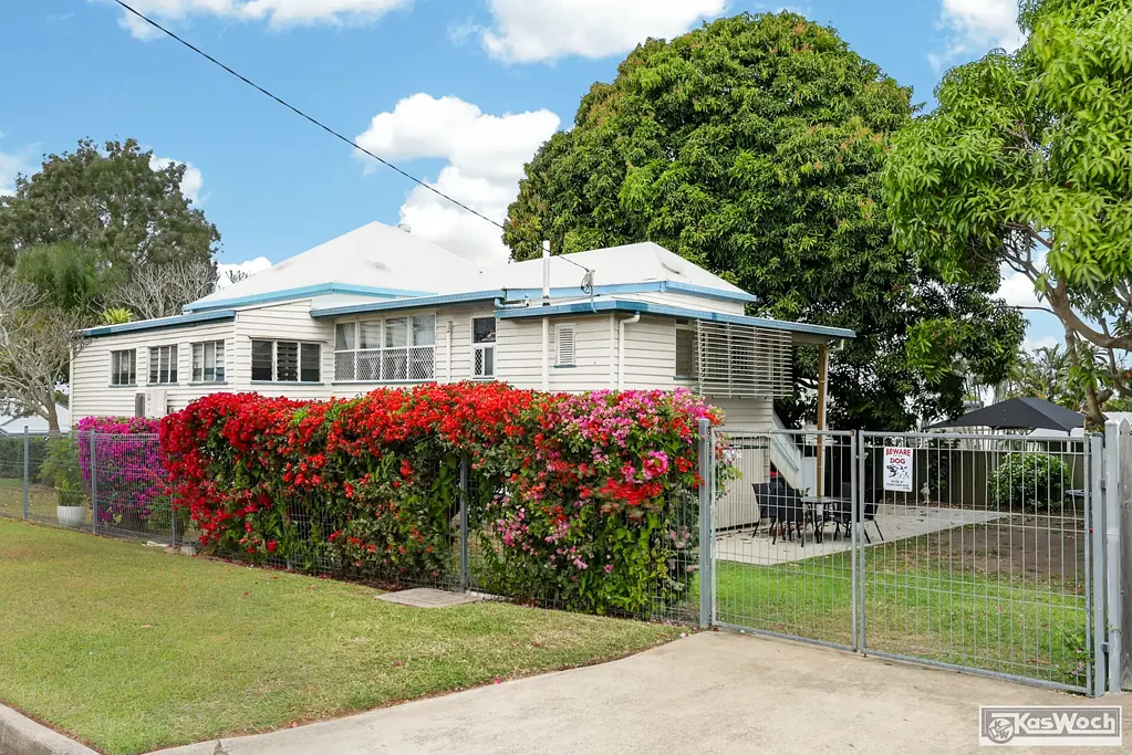 The Range 4房  4 BEDROOMS,  SPACIOUS QUEENSLANDER. CORNER OF KING STREET & UPPER DAWSON RD. THE RANGE.