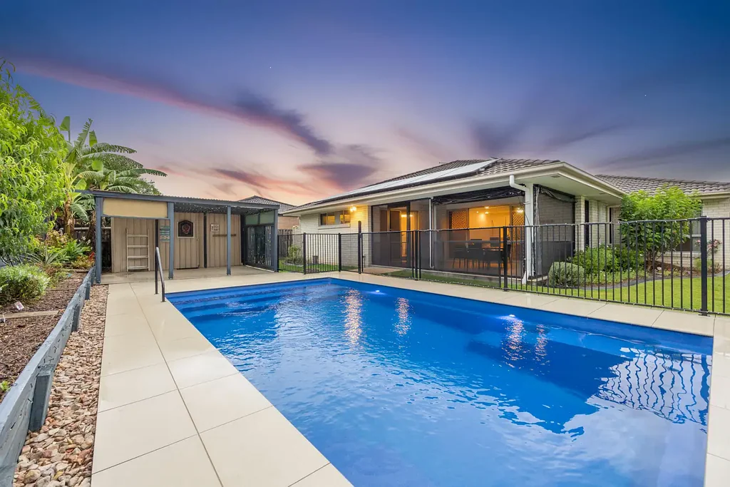 13 Mawson Court, Urraween, QLD 4655