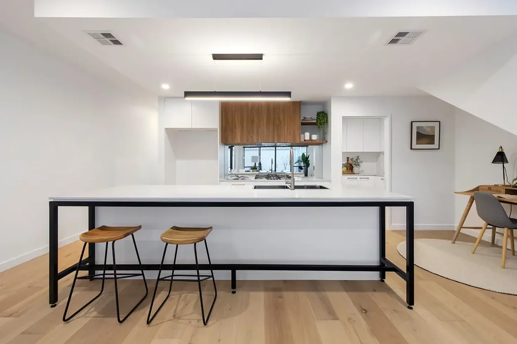 Modern Double Storey Home!