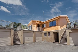 12/102-106 MacIntosh Street, Forster
