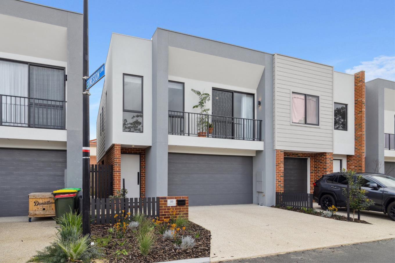 33 PENZANCE CCT, GLENDALOUGH WA 6016, 0 Kuwarto, 0 Banyo, Townhouse