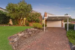 8 Fox Glove Close, Green Point