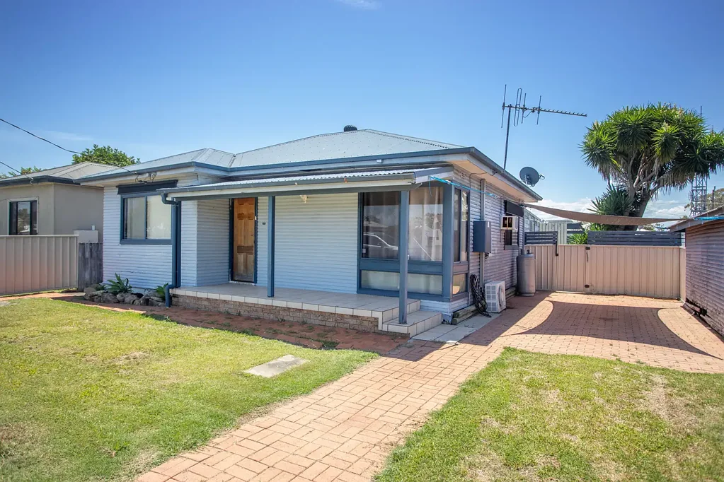 9 Chatham Avenue, Taree, NSW 2430
