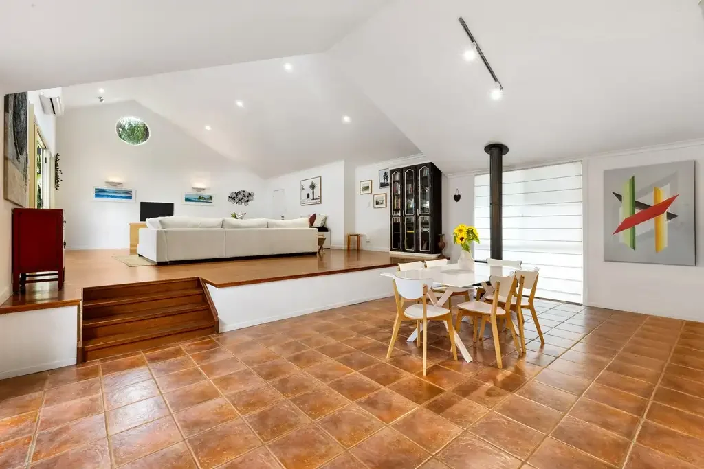 Suffolk Park 5 Bedroom Laid-back Beachside Living in One of Suffolk Park’s Most Private and Desirable Streets