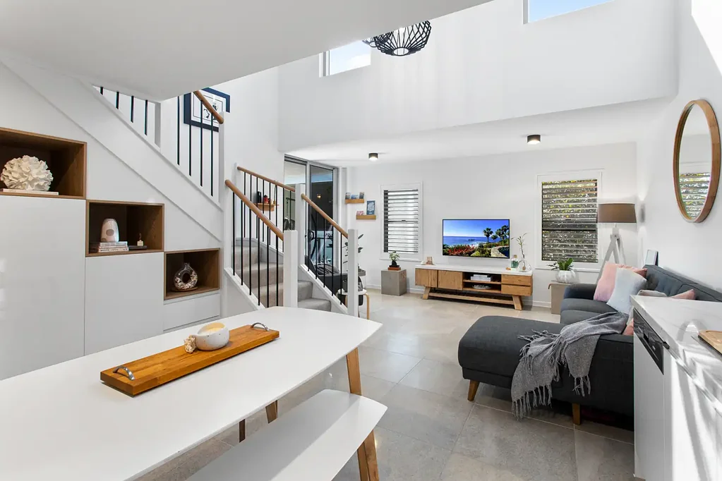 Woody Point 3房 Solero 阳光普照的海湾生活 Light-Filled Bayside Living at Solero