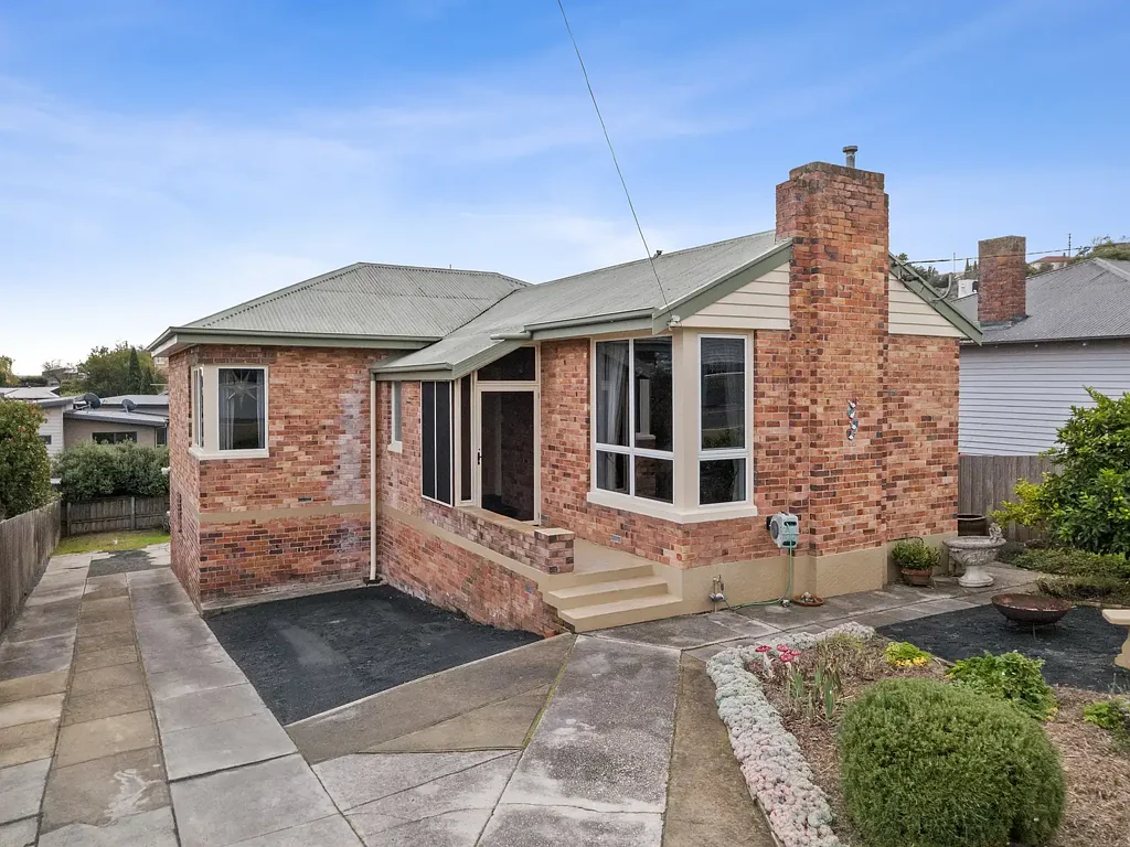 South Launceston 2Zimmer DOWNSIZER DELIGHT!