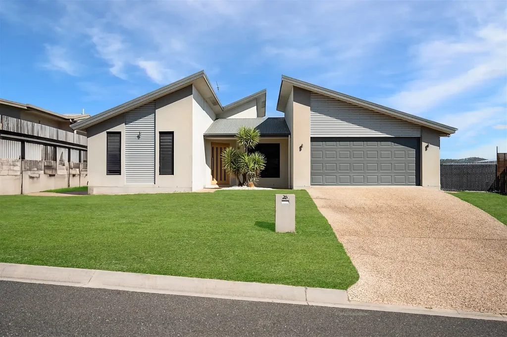 26 Wyara Close, Clinton, QLD 4680