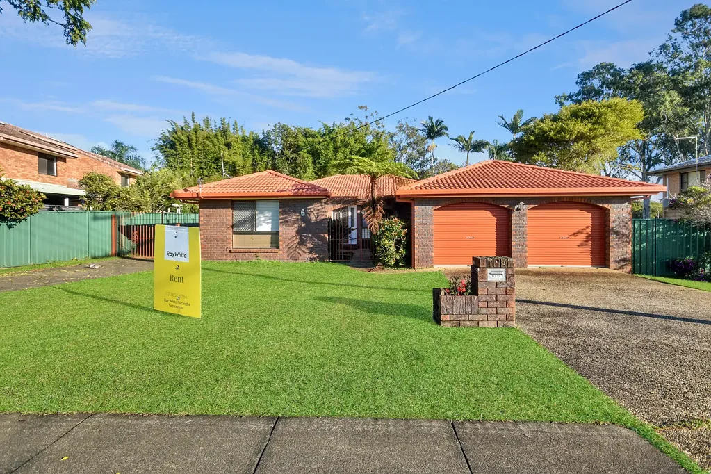 Spacious Family Home in Prime Location!