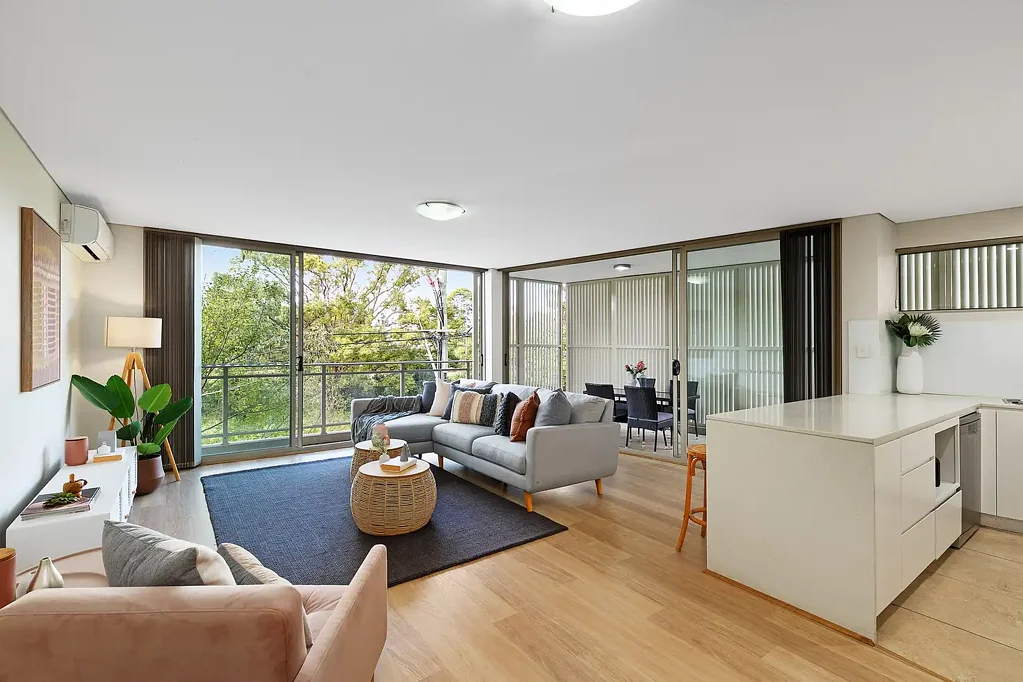 Asquith 2 Bedroom Contemporary Home in Great Spot
