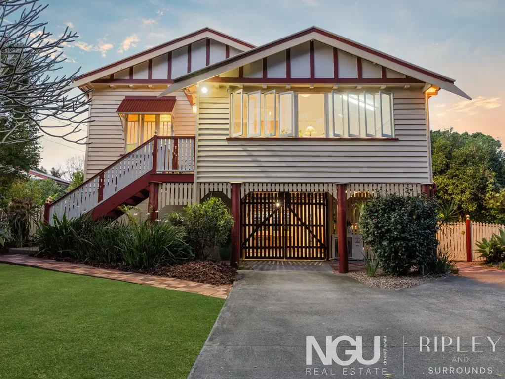 Eastern Heights 5 Slaapkamer Timeless Colonial Elegance and Dual Living Potential in One of Ipswich’s Most Coveted Locations