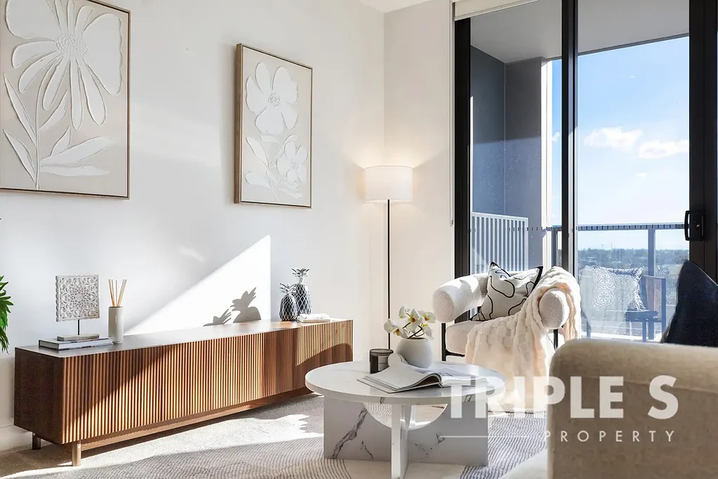 North Ryde 2 Bedroom Elevated 2 Bed Apartment with Study, Open Outlook & Exceptional Convenience