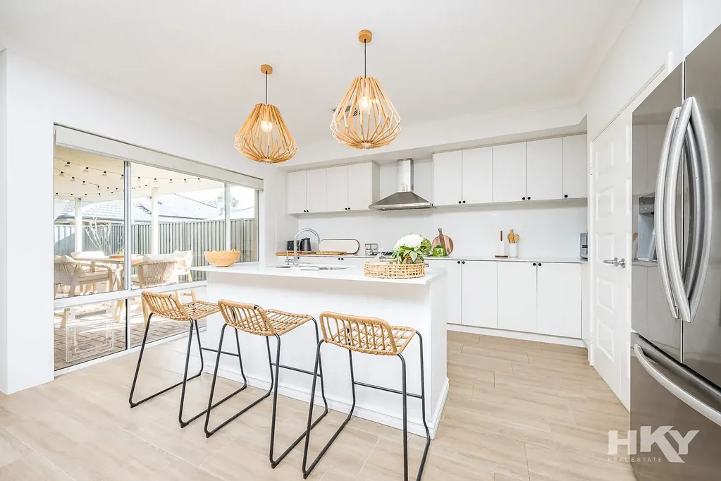 Aveley 4ਬੈੱਡਰੂਮ CONTEMPORARY COMFORT, PERFECTLY POSITIONED