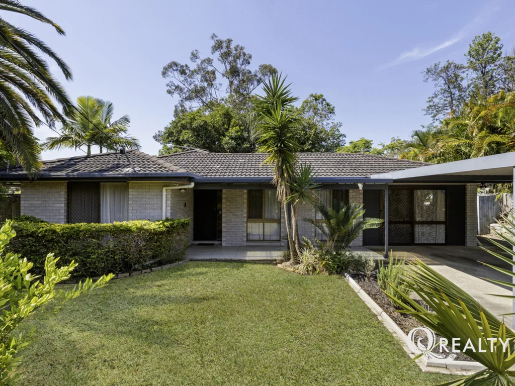 17 Silvertop Street, Hillcrest, QLD 4118