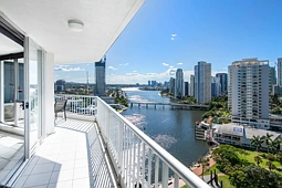 70/63 Cavill Avenue, Surfers Paradise