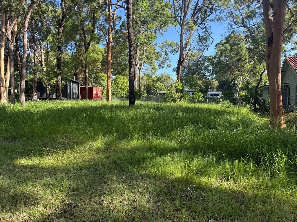 28 Noogie Street, Macleay Island, QLD 4184