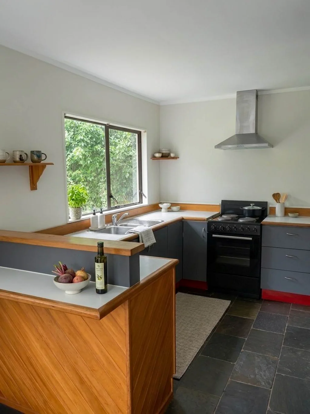 Prime Location & Easy-Care Family Living – Uni...