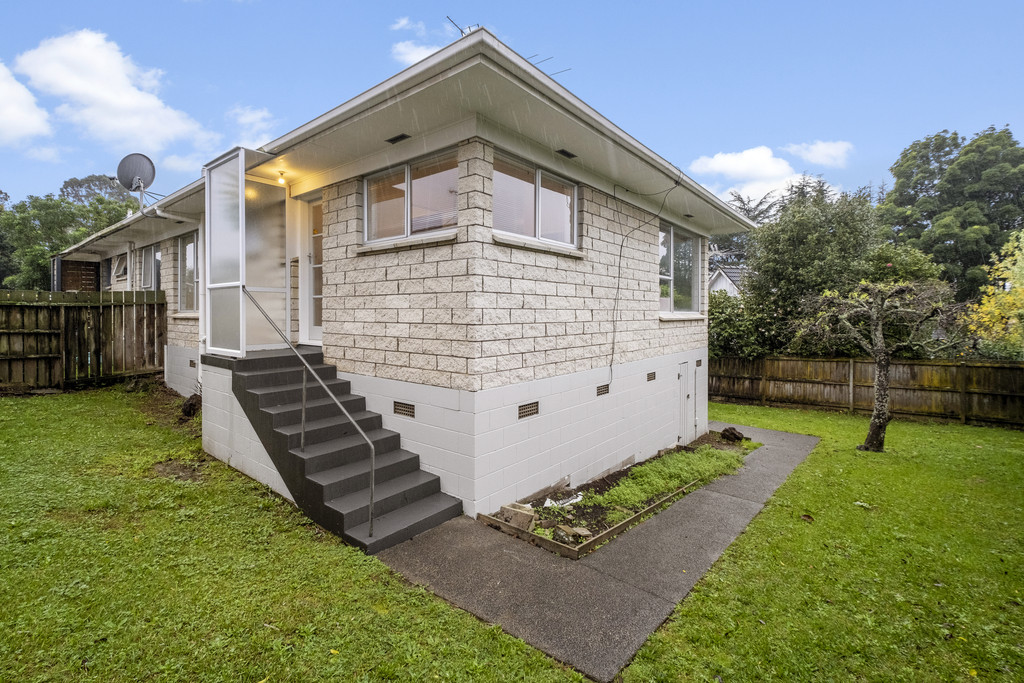 2/4 Yarra Place, Botany Downs, Auckland - Manukau, 2 phòng ngủ, 1 phòng tắm