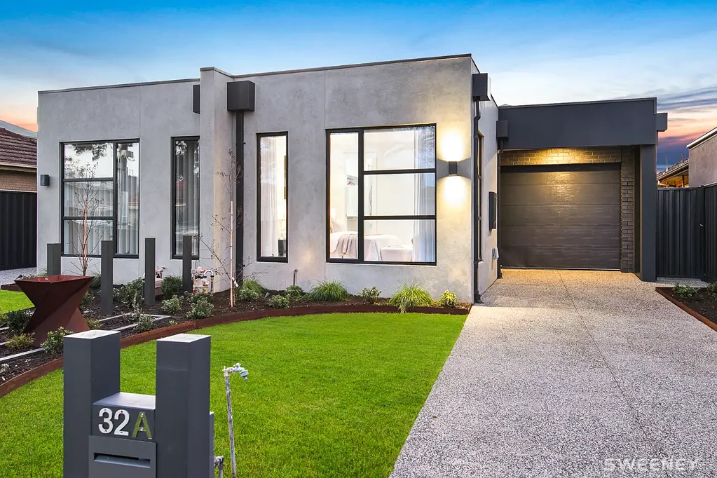 32a Corrigan Avenue, Brooklyn, VIC 3012