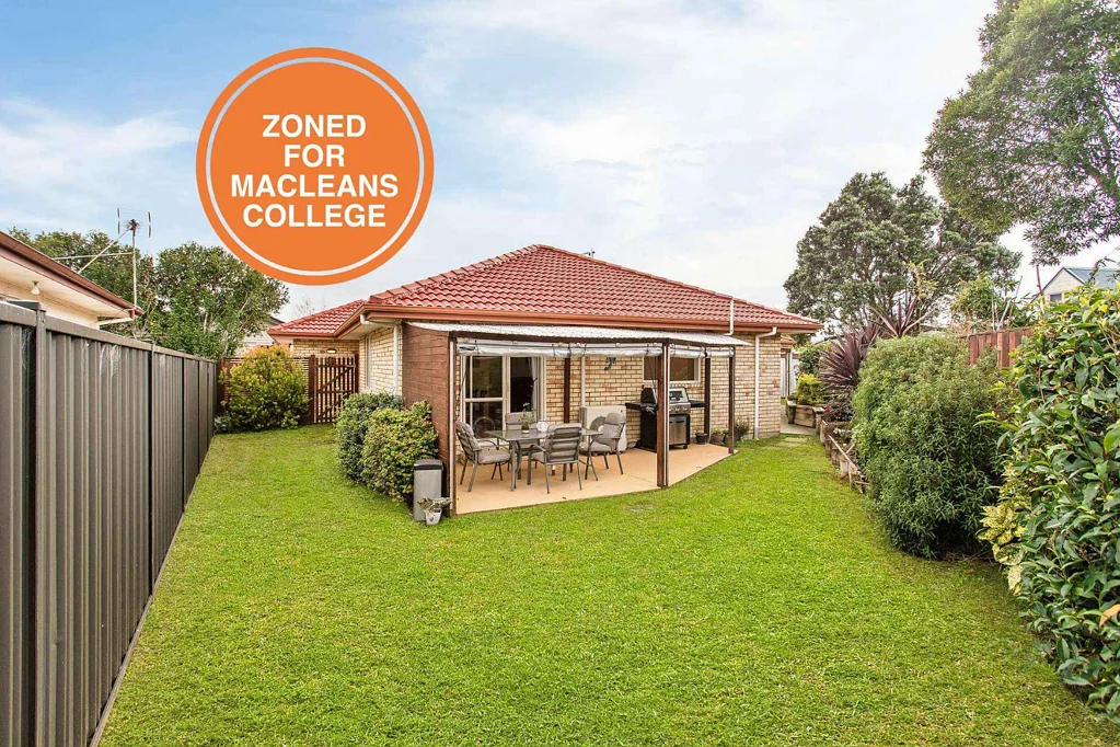 Single level 4 Bedrooms Living In BBI and Macleans Zone!