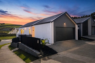 Pukekohe 3chambre Oh man! What a house!