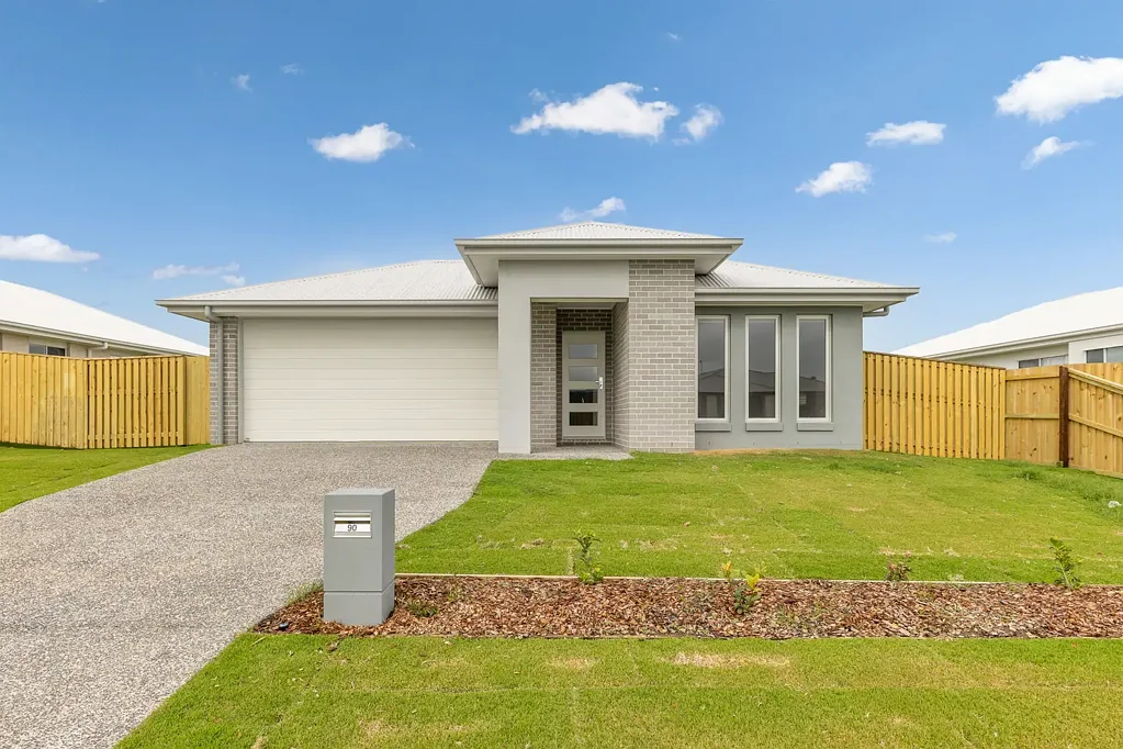 Freshly Built & Ready to Enjoy | 4 Bedrooms, Media Room & Alfresco Living