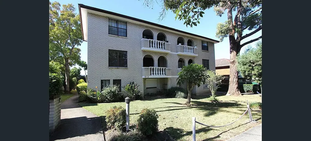 Charming & Sun-Drenched 2-Bedroom Apartment
Perfectly positioned on one of Lakemba's most desirable streets...