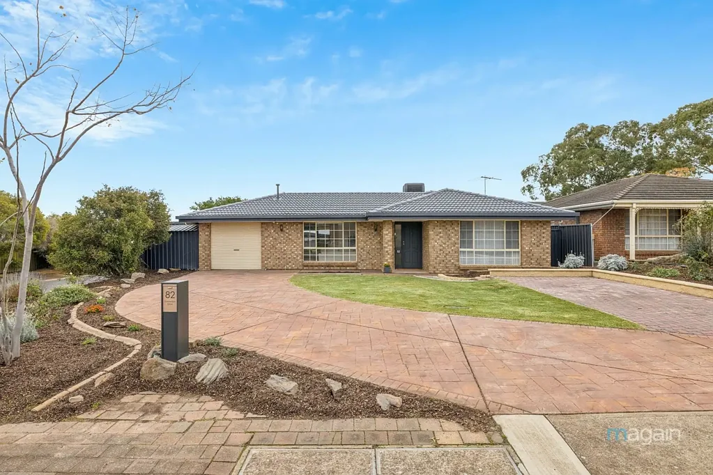 82 Emmerson Drive, Morphett Vale, SA 5162