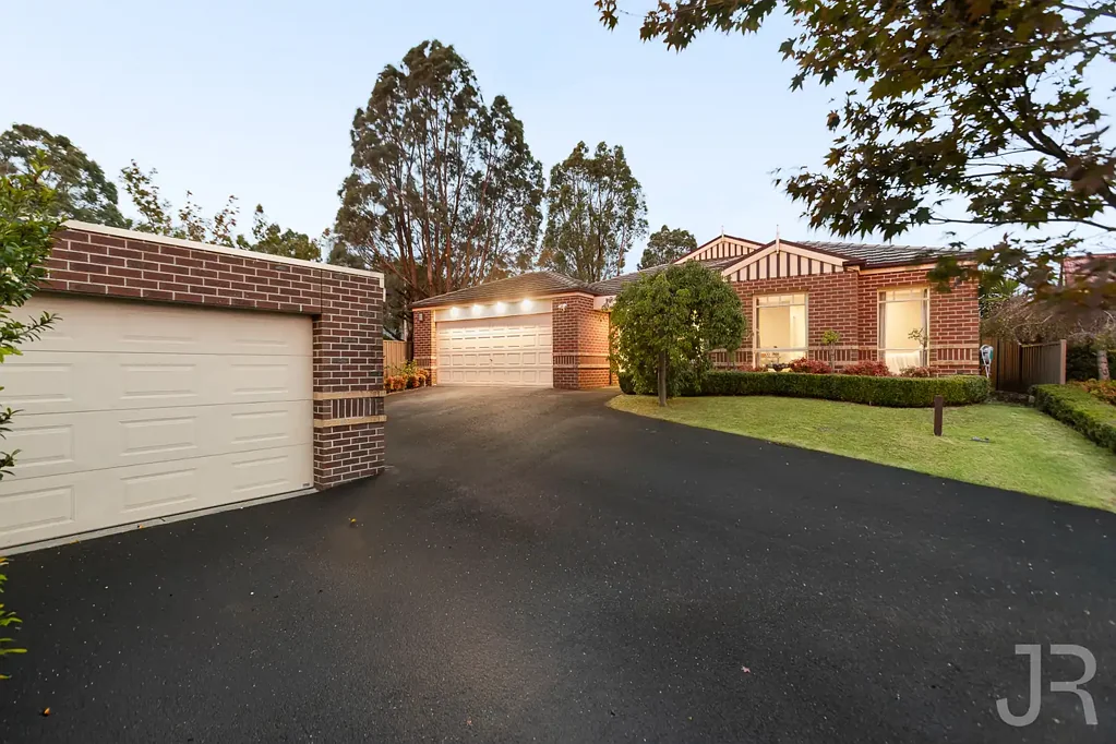 5 Logan Place, Berwick, VIC 3806