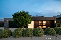 48 Enterprize Drive, Youngtown