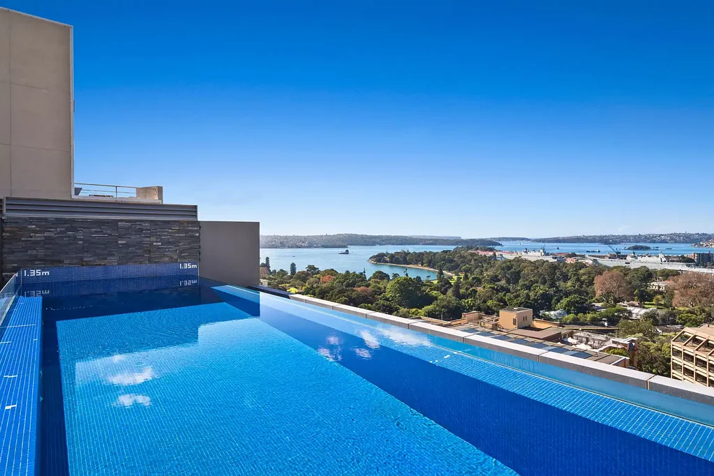 Sydney 3房  A Truly Magnificent Penthouse with Harbour Views and House Like Proportions