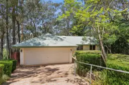 2 Currawong Crescent, Bowen Mountain