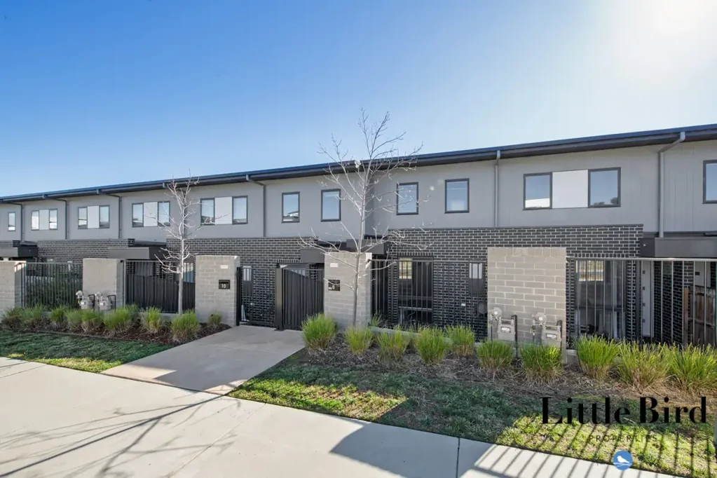Stylish Townhouse Living in the Heart of Denman Prospect