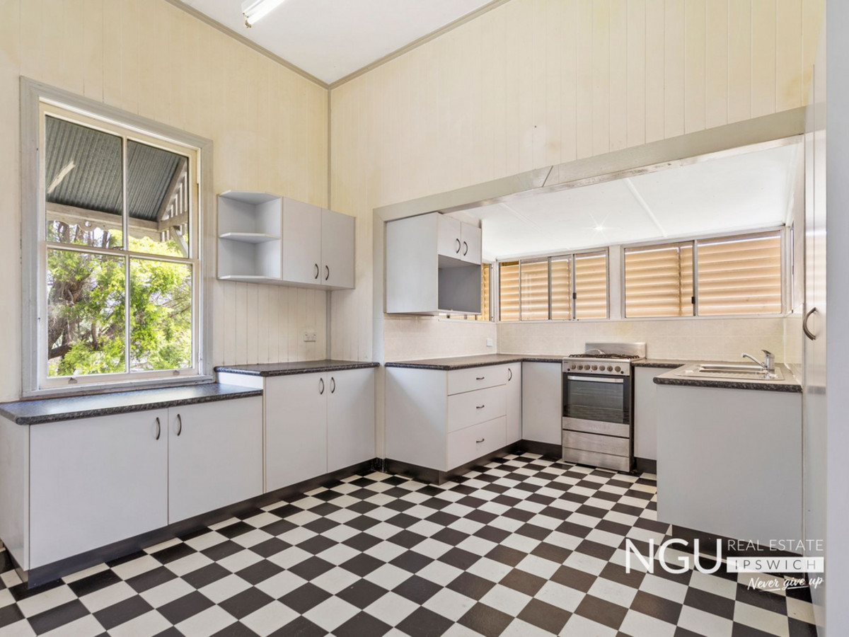 15 BRILLIANT ST, NEWTOWN QLD 4305, 0 chambres, 0 salles de bain, House