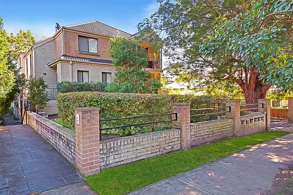 Spacious 3 Bedroom Townhouse