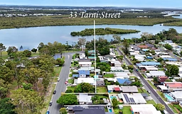 33 Tarni Street, Coombabah