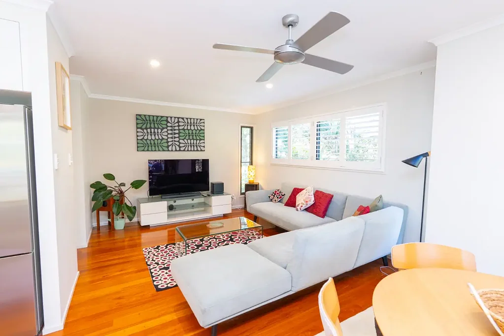 Point Lookout 3 Slaapkamer Fully Furnished Home with Ocean Views and just a 3 minute walk to Home Beach