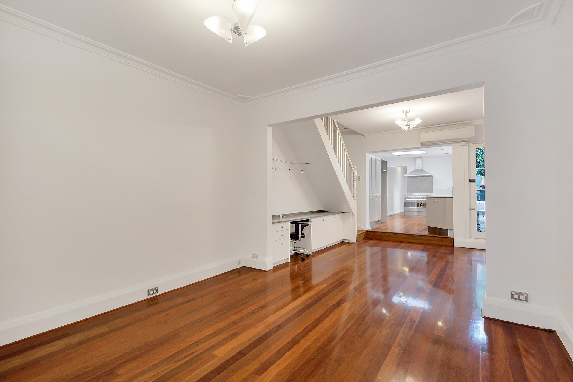 19 COLBOURNE AV, GLEBE NSW 2037, 0 chambres, 0 salles de bain, House