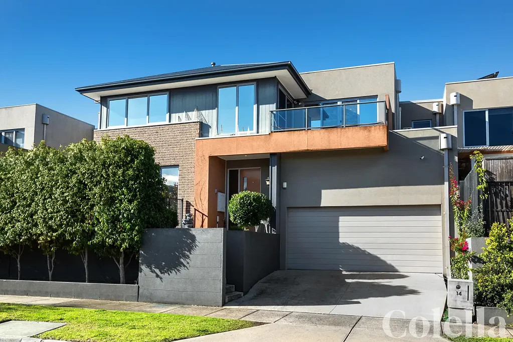 Family-Sized Luxury in Quiet Court - Zoned for McKinnon Secondary