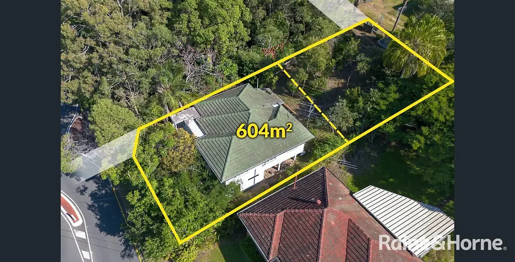 Mount Gravatt 3chambre LMR 2 Zoning - Prime Development Opportunity IN A SUPERB LOCATION