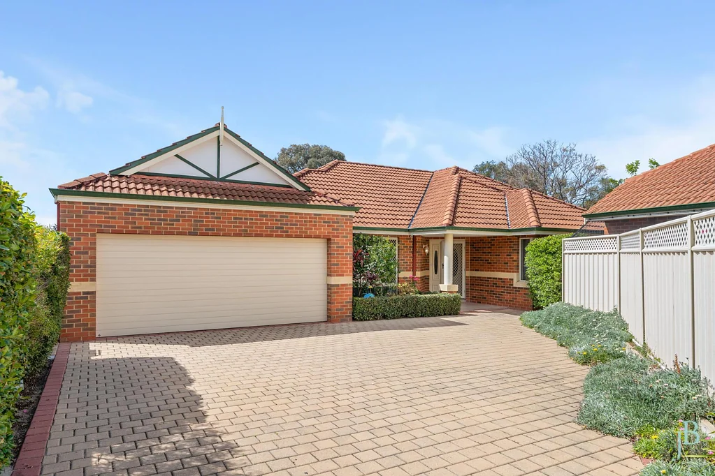 10a Henning Crescent, Manning, WA 6152
