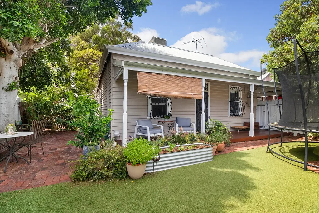 12 Esperance Street, East Victoria Park, WA 6101