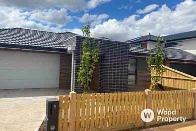 8 Carnation Dr, Rockbank, VIC 3335, 4 rūma, 2 rūma horoi, House