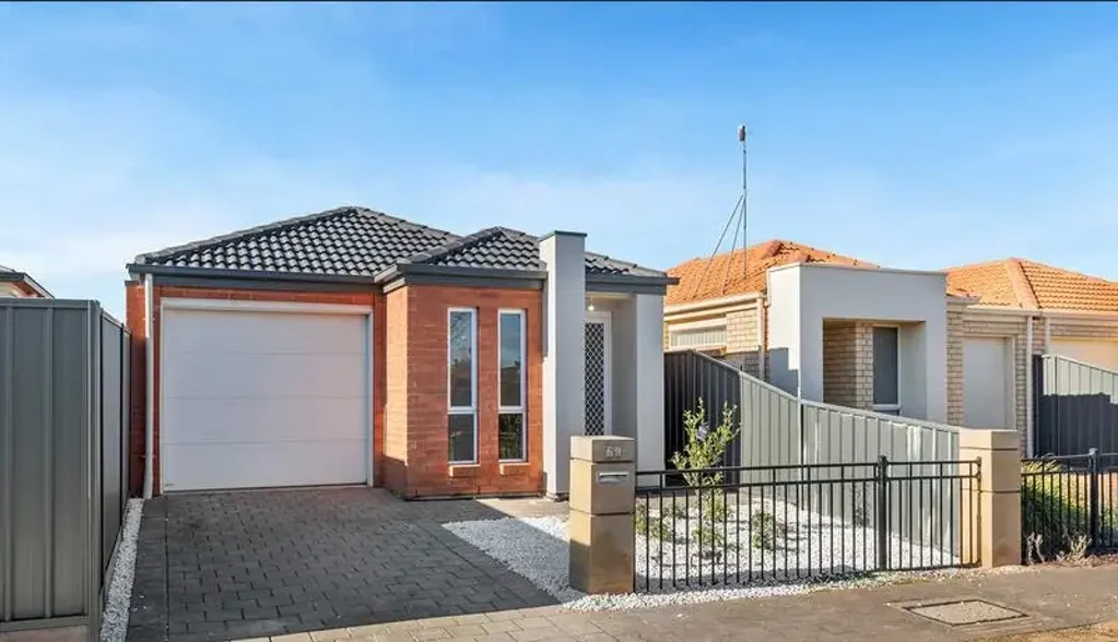 Modern 3-Bedroom Home with Study – Freshly Updated & Conveniently Located