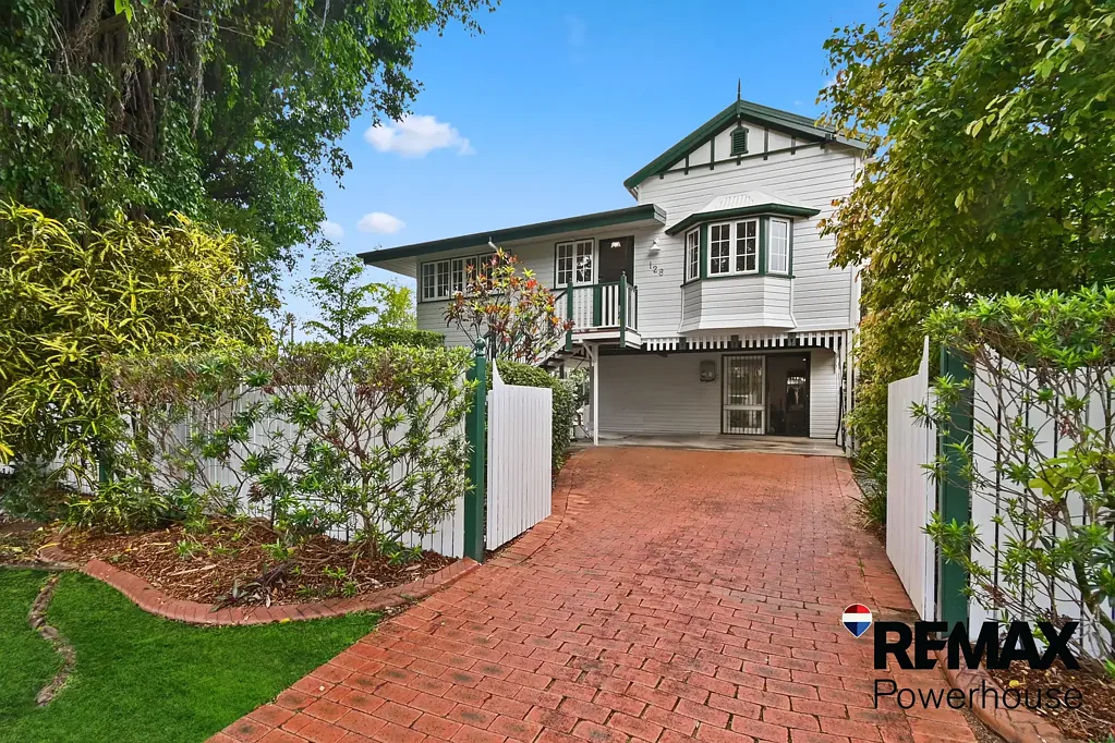 Freshwater 6房  Perfect for Multi-Generational Living or Additional Income Stream