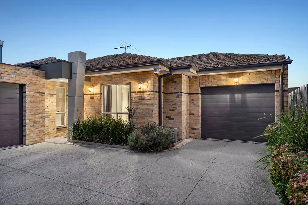Altona North 2ਬੈੱਡਰੂਮ Designer Living with Premium Finishes in Altona North