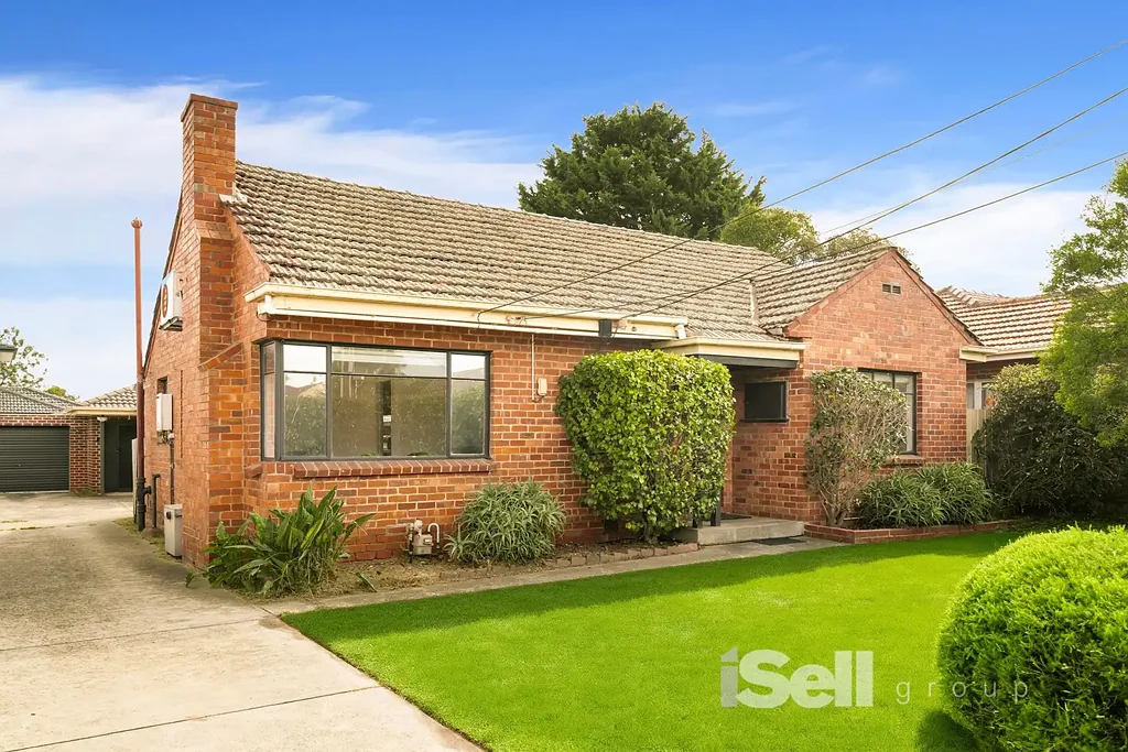 Springvale 3Zimmer TIMELESS CHARM, UPDATED COMFORT & PRIME POSITIONING