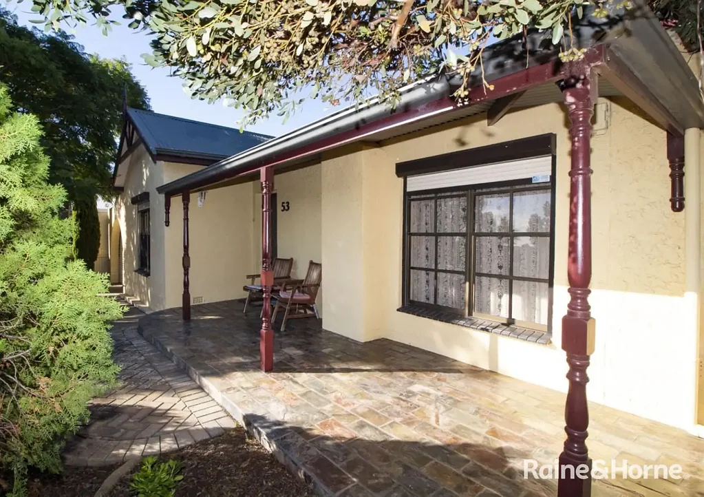 Port Augusta 3Moenga Stunning Home with Stunning Views!