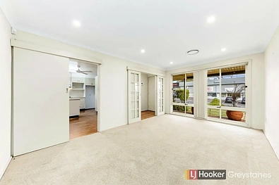 16 Bathurst St, Greystanes, NSW 2145, 4房, 1浴, House
