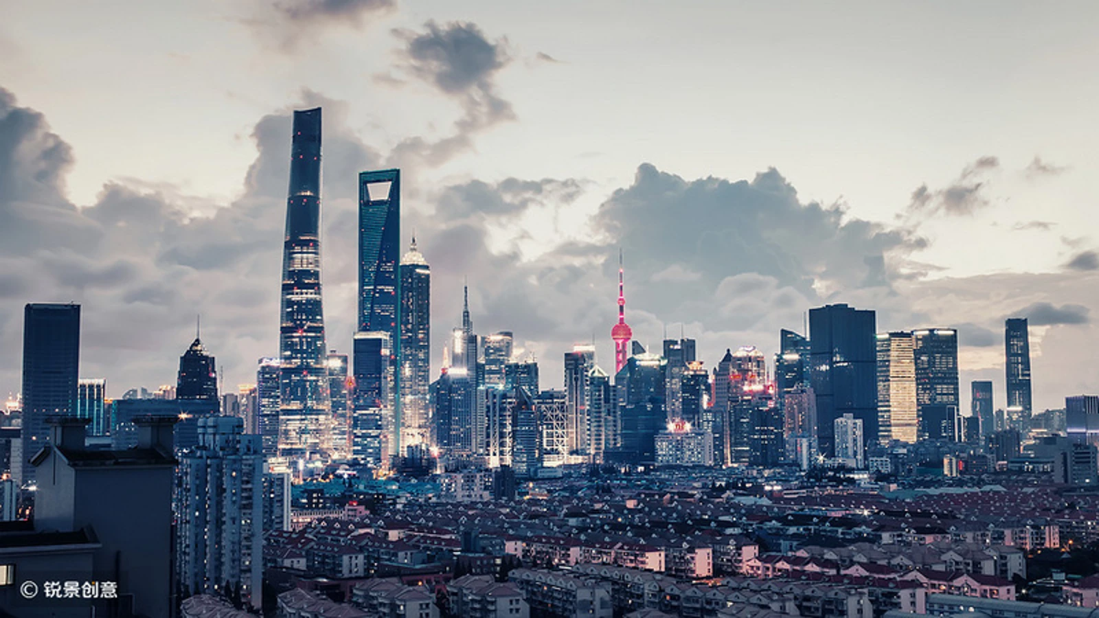 住在摩天大楼是种什么样的魔幻体验？