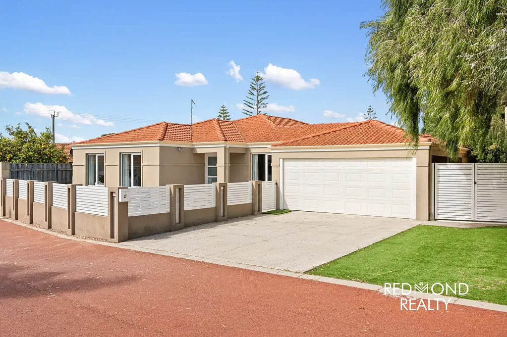 Mindarie 4ਬੈੱਡਰੂਮ Coastal Convenience Meets Contemporary Comfort